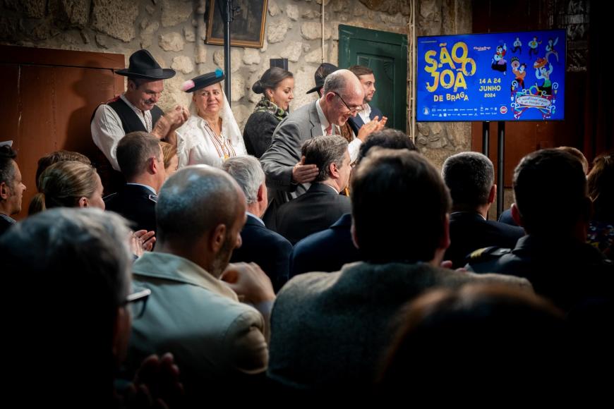 Apresenta&ccedil;&atilde;o das Festas de S. Jo&atilde;o